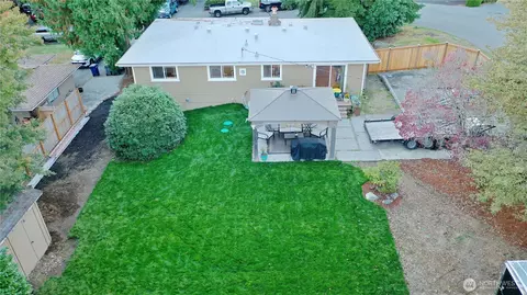 Exterior - 24105 3rd Pl W, Bothell, WA 98021 photo 4 of 4