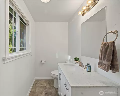 Bath - 24105 3rd Pl W, Bothell, WA 98021 photo 1 of 3