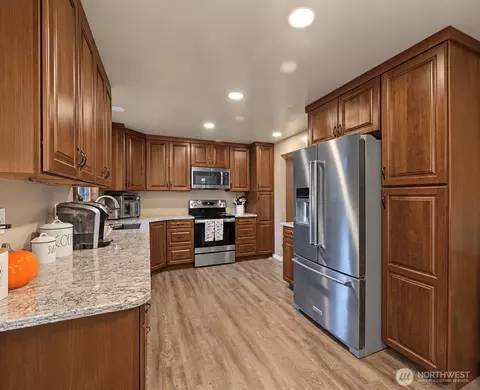 Kitchen - 24105 3rd Pl W, Bothell, WA 98021 photo 2 of 2