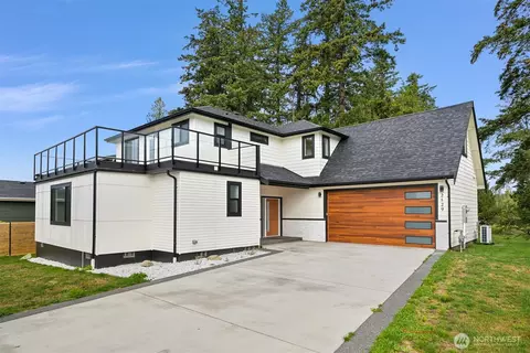 2529 Bora Bora Ct, Blaine, WA 98230