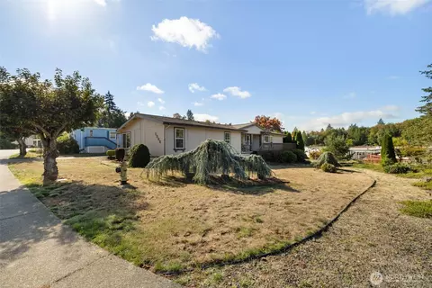 1328 SE Port Orchard Dr, Port Orchard, WA 98366