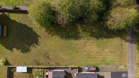 901 Dewitt Dr, Cosmopolis, WA 98537 photo 4