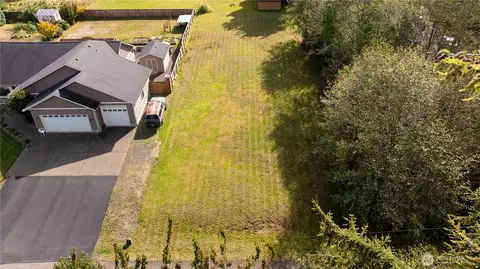 901 Dewitt Dr, Cosmopolis, WA 98537 photo 2