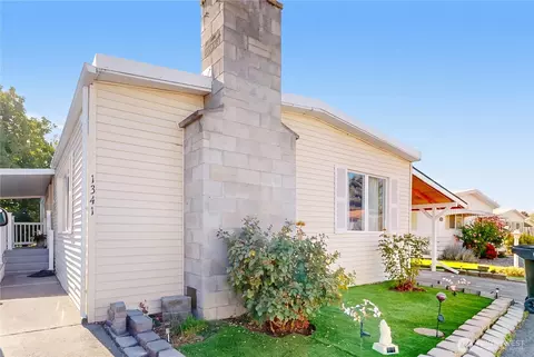 Exterior - 1341 Brooklyn Dr, Walla Walla, WA 99362 photo 1 of 10