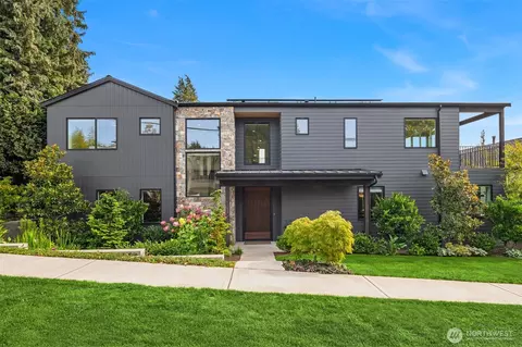 1030 3rd St, Kirkland, WA 98033