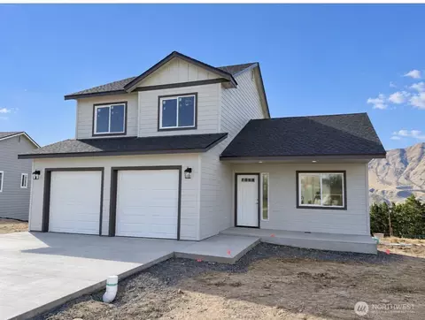 1398 Juno St SE, East Wenatchee, WA 98802