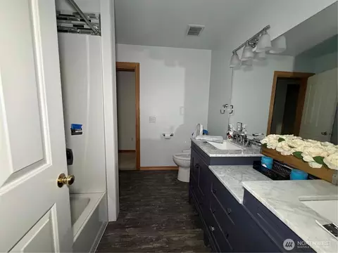 Bath - 811 Fox Hollow Rd, Sequim, WA 98382 photo 4 of 5