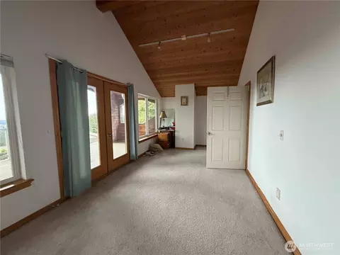 Bedroom - 811 Fox Hollow Rd, Sequim, WA 98382 photo 1 of 7
