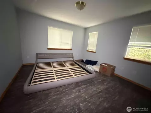 Bedroom - 811 Fox Hollow Rd, Sequim, WA 98382 photo 6 of 7