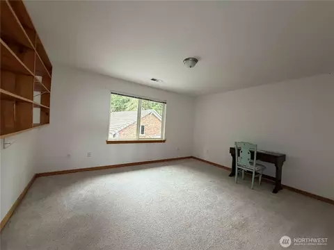 Bedroom - 811 Fox Hollow Rd, Sequim, WA 98382 photo 3 of 7