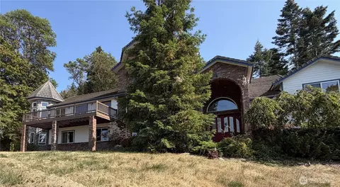 Exterior - 811 Fox Hollow Rd, Sequim, WA 98382 photo 2 of 5