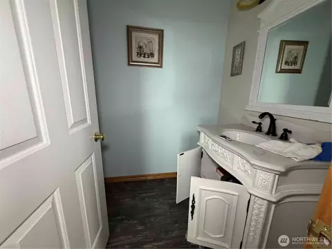 Bath - 811 Fox Hollow Rd, Sequim, WA 98382 photo 5 of 5