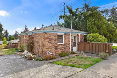 2510 NE 145th St, Shoreline, WA 98155