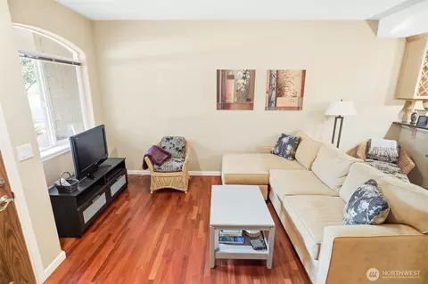 Living - 21 Eagan St, Walla Walla, WA 99362 photo 1 of 2
