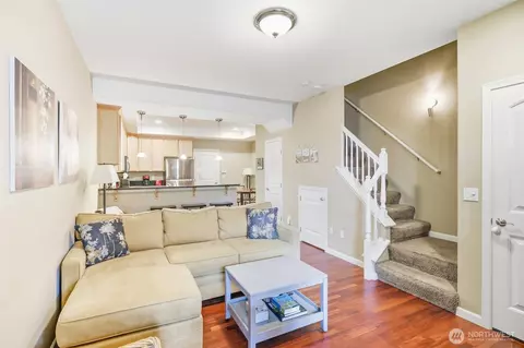 Living - 21 Eagan St, Walla Walla, WA 99362 photo 2 of 2