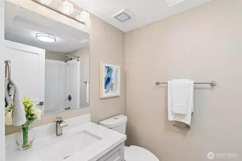 Bath - 17125 Woodcrest Dr NE, Bothell, WA 98011 photo 1 of 4