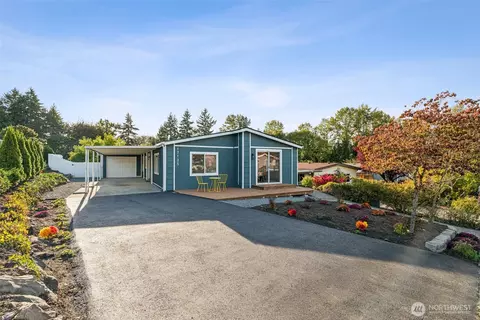 Exterior - 17125 Woodcrest Dr NE, Bothell, WA 98011 photo 9 of 10