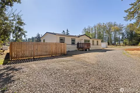 2619 W 18th St, Port Angeles, WA 98363