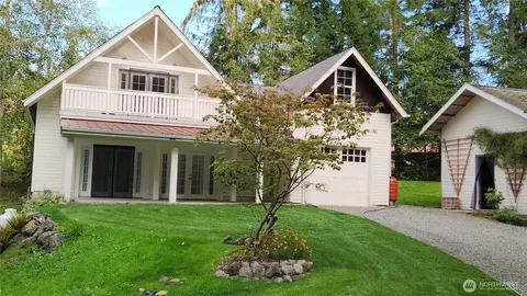 23221 S Kingston Rd NE, Kingston, WA 98346