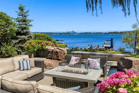 1318 Lakeside Ave S, Seattle, WA 98144