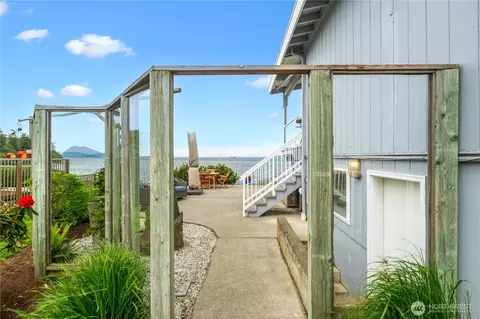 Exterior - 9609 Samish Island Rd, Bow, WA 98232 photo 2 of 6
