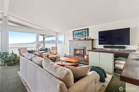 Living - 9609 Samish Island Rd, Bow, WA 98232 photo 1 of 5