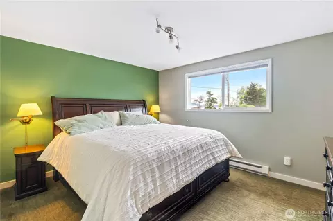 Bedroom - 9609 Samish Island Rd, Bow, WA 98232 photo 1 of 3