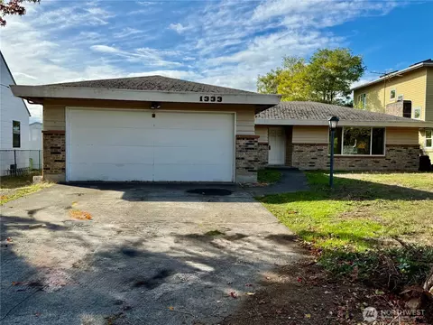 1333 Aberdeen Ave NE, Renton, WA 98056