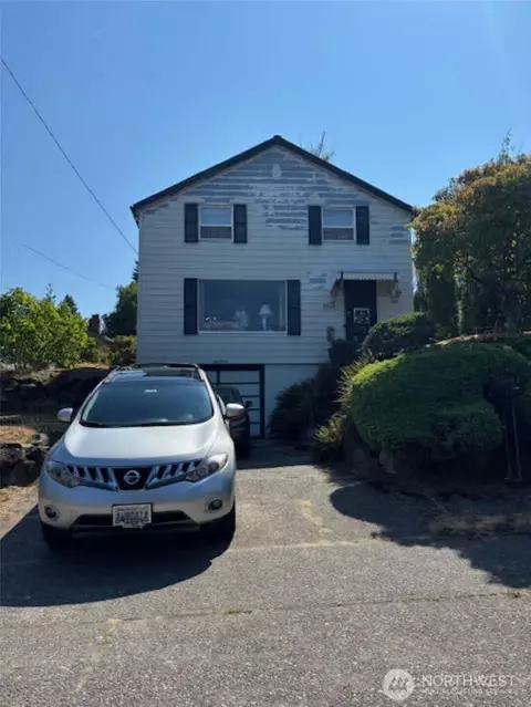 7510 26th Ave NE, Seattle, WA 98115