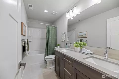 Bath - 3920 242nd St SE #PT 4, Bothell, WA 98021 photo 3 of 5