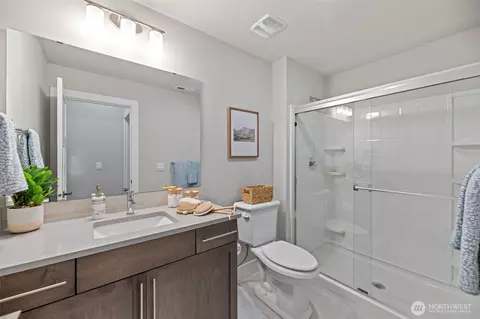 Bath - 3920 242nd St SE #PT 4, Bothell, WA 98021 photo 4 of 5