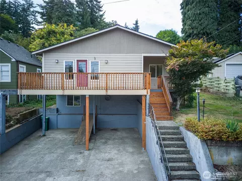 2005 NE Jensen Ave, Bremerton, WA 98310