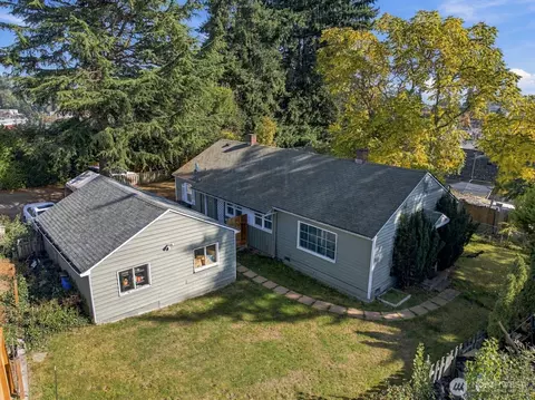 Exterior - 5021 Sperry Ln, Everett, WA 98203 photo 1 of 6