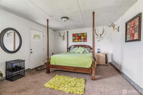 Bedroom - 4714 Pine St, Longview, WA 98632 photo 5 of 5
