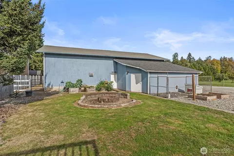 Exterior - 4714 Pine St, Longview, WA 98632 photo 10 of 10