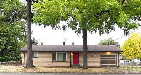 2320 E 25th St, Vancouver, WA 98661