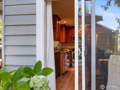 Exterior - 19310 1st Ave SE, Bothell, WA 98012 photo 5 of 10