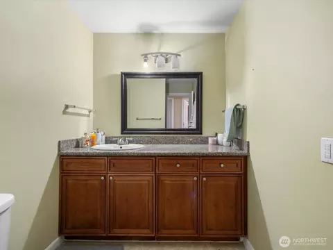 Bath - 19310 1st Ave SE, Bothell, WA 98012 photo 3 of 4