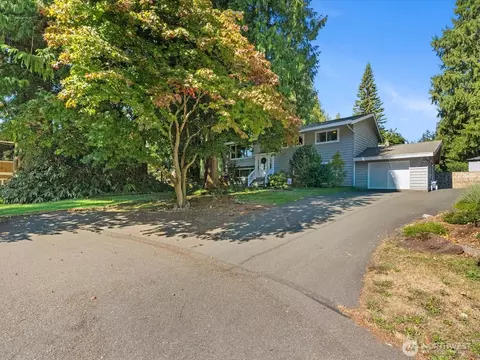 Exterior - 19310 1st Ave SE, Bothell, WA 98012 photo 3 of 10