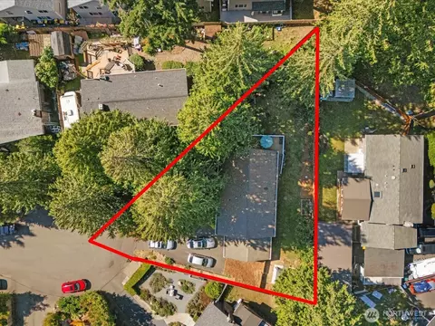 View/Area - 19310 1st Ave SE, Bothell, WA 98012 photo 1 of 2