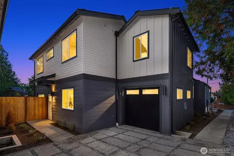 10043 NE 38th Ave, Seattle, WA 98125