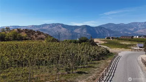 116 Lakayuse Rd, Manson, WA 98831