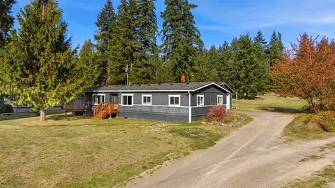 2958 NW Mountain View Rd #A, Silverdale, WA 98383