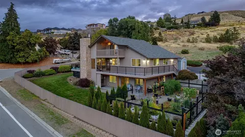 2718 Westview Dr, East Wenatchee, WA 98802