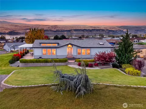 602 Desert Aire Dr, Mattawa, WA 99349