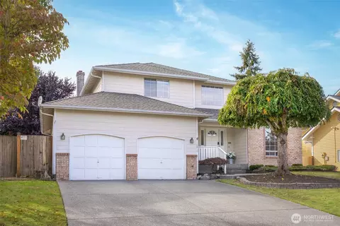 Exterior - 10810 40th Ave SE, Everett, WA 98208 photo 9 of 14