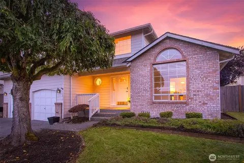 Exterior - 10810 40th Ave SE, Everett, WA 98208 photo 13 of 14