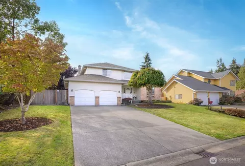 Exterior - 10810 40th Ave SE, Everett, WA 98208 photo 8 of 14