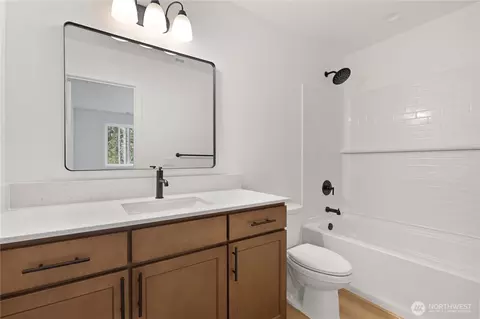 Bath - 7018 Wetmore Ave #B, Everett, WA 98203 photo 2 of 3