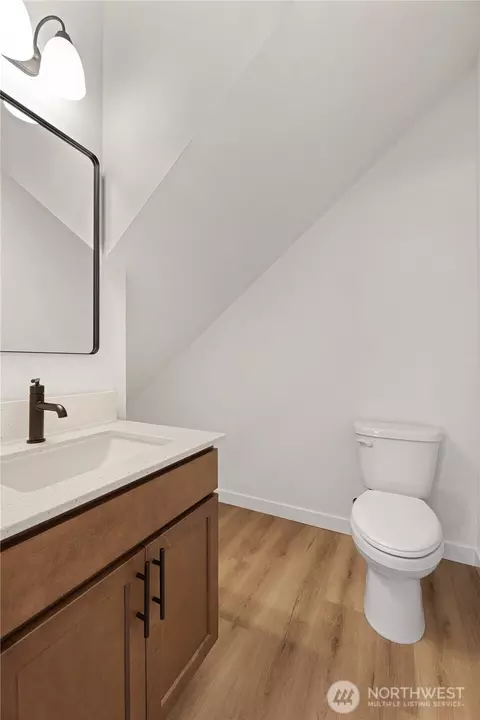 Bath - 7018 Wetmore Ave #B, Everett, WA 98203 photo 1 of 3